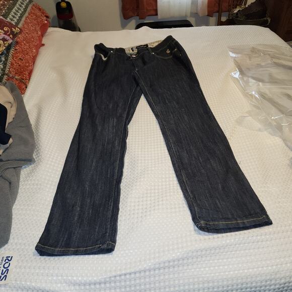 ROCAWEAR EUC WOMEN'S VINTAGE SIZE 15 EMBROIDERED POCKET DENIM JEANS - Picture 1 of 9